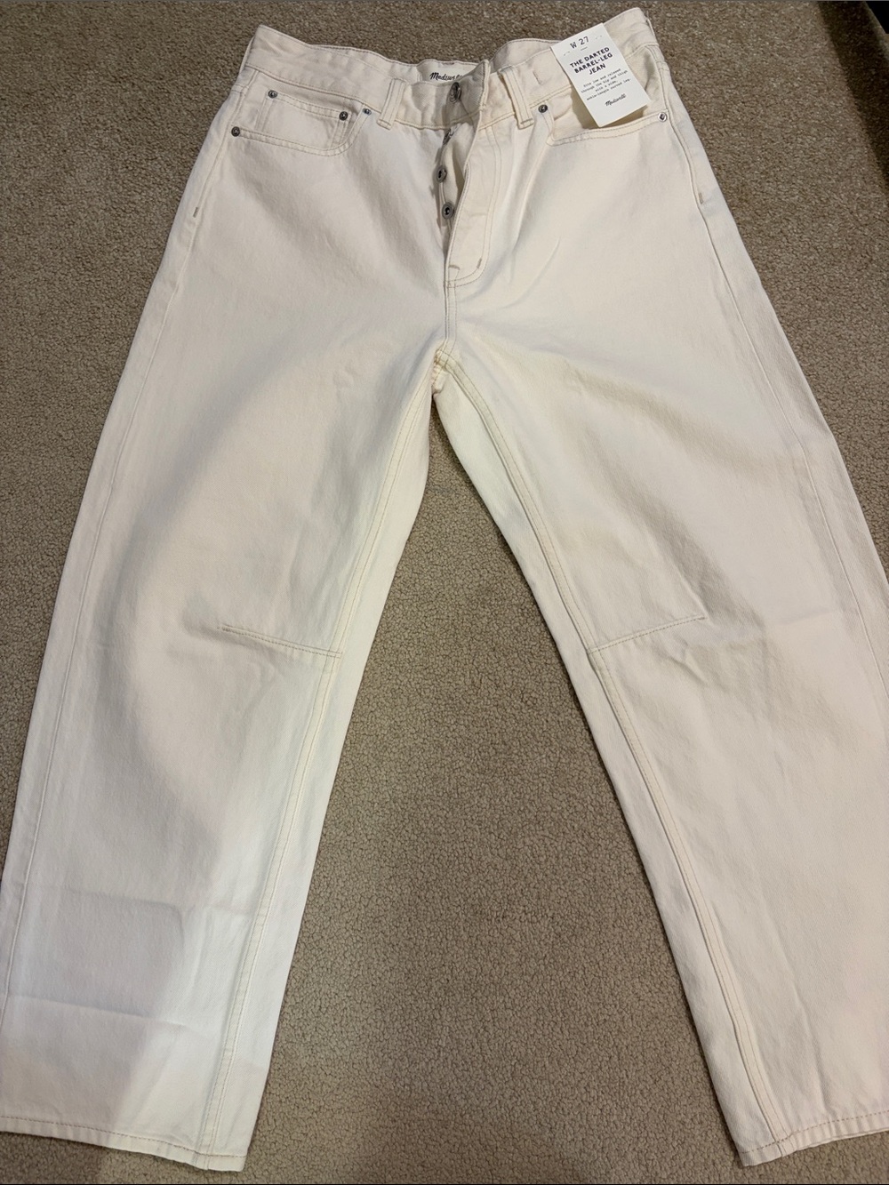 Madewell Darted Barrel Button-Fly Jeans in Off-White